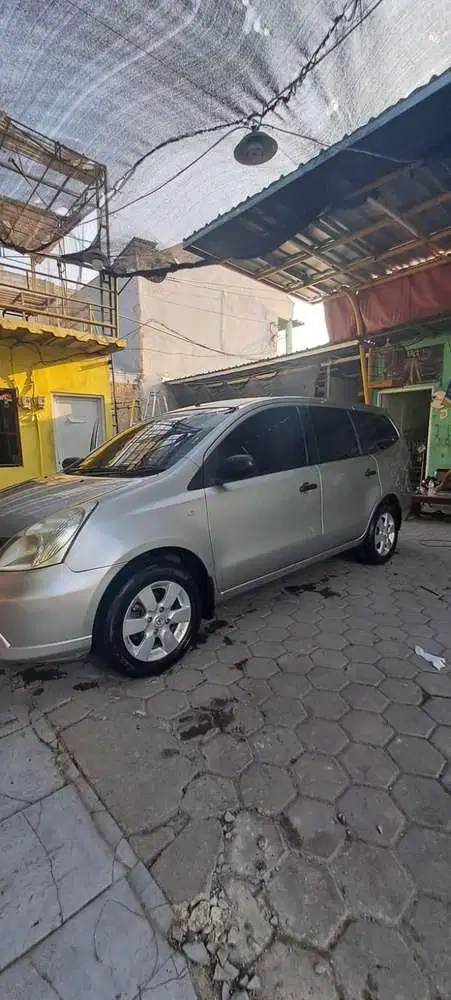 Nissan Livina 2008 Bensin