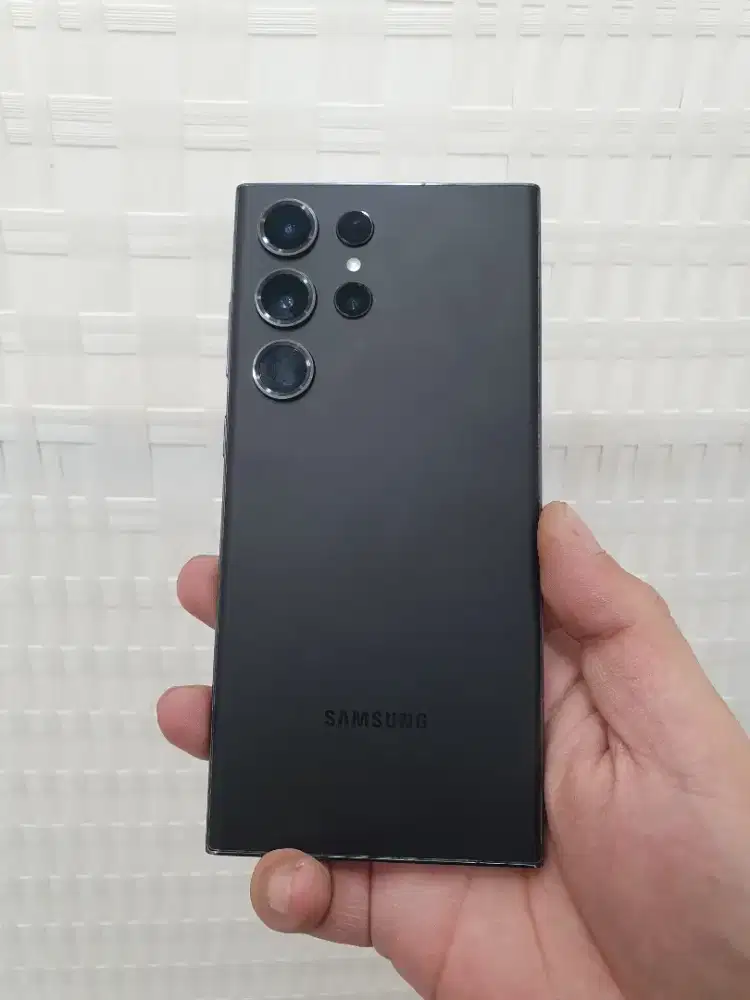 Samsung s24 ultra 12/256gb like new