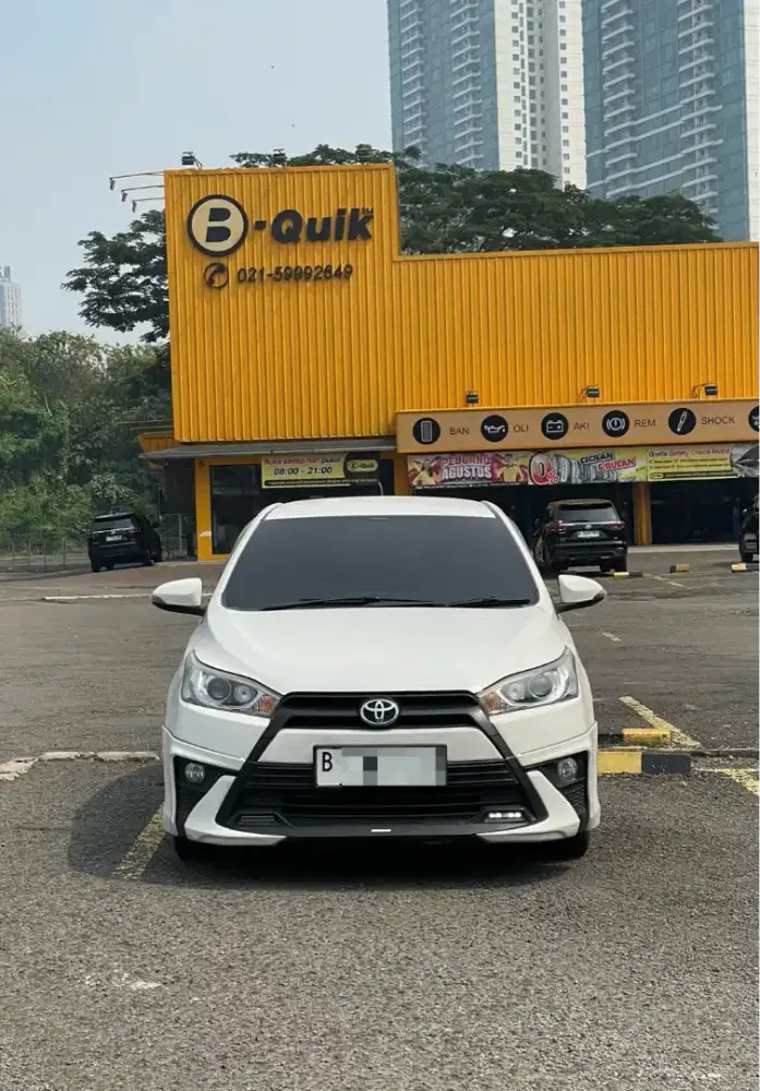 Toyota YARIS S TRD SPORTIVO AT MATIC 2017 PUTIH, KM LOW 67RB