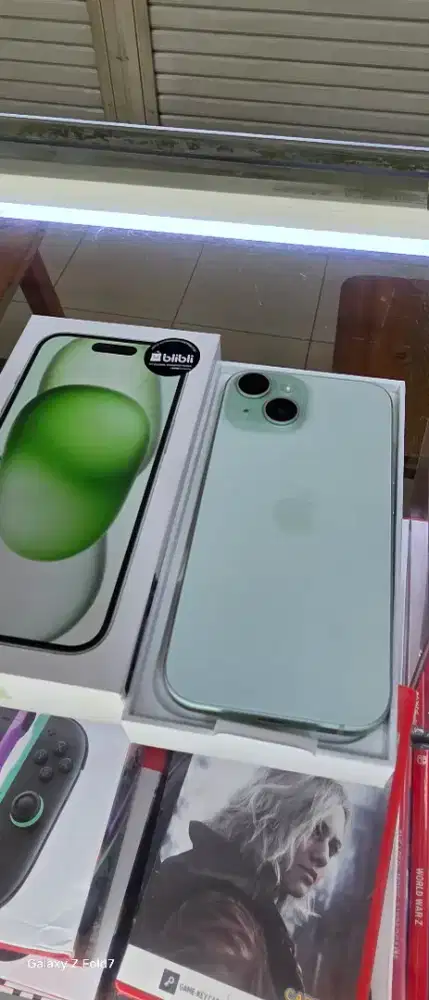 Iphone 15 green 128gb ex bli2 seken mulus