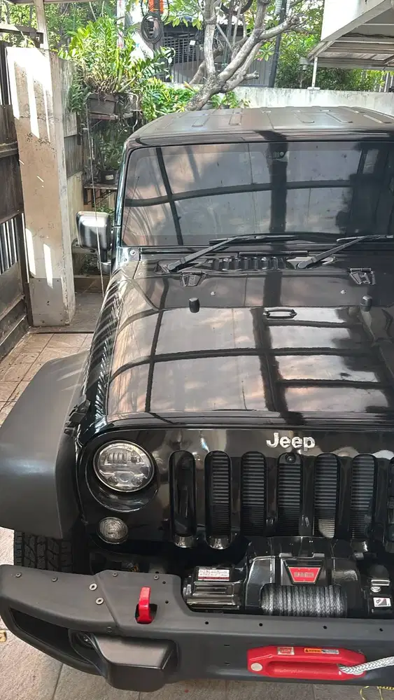 Jeep Rubicon 3.0, Bensin AT 2 pintu Tahun 2015