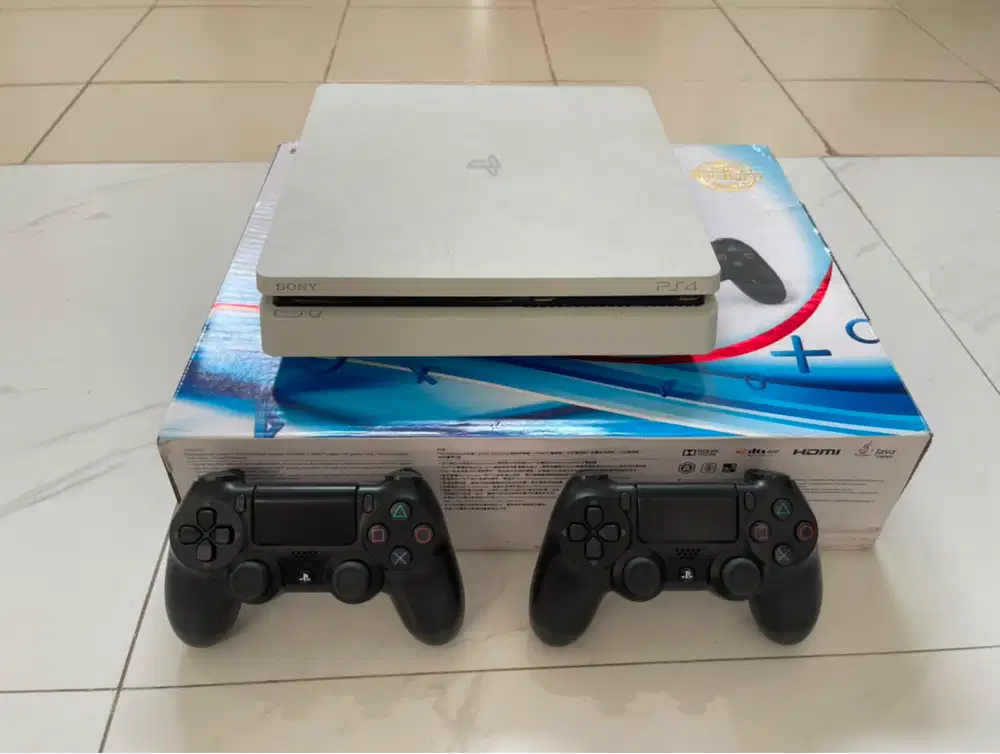 PlayStation 4 (PS4) Limited Edition – Kondisi Mulus & Siap Main
