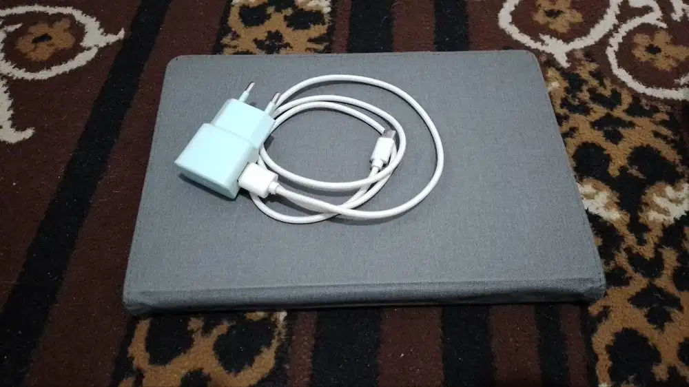 Tablet 1 Tera Lengkap dgn Keyboard