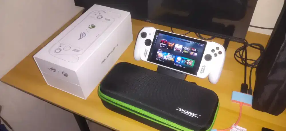 ASUS ROG XBOX ALLY PERFECT CONDITION!!