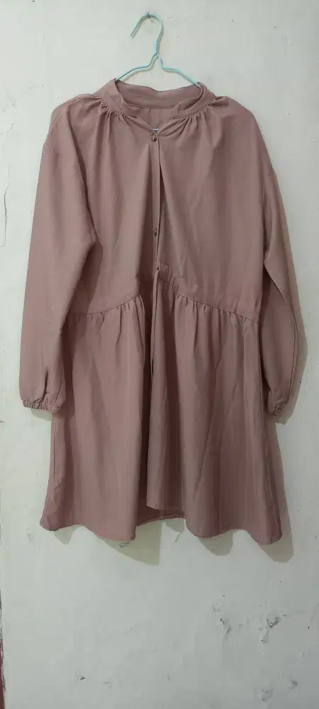 Blus atasan wanita