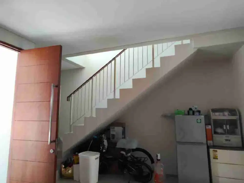Citraland northwest park furnish disewakan murah 2 lantai ciputra Surabaya