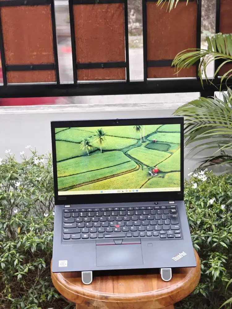 ThinkPad X13 RAM 8GB SSD 256GB Original Charger