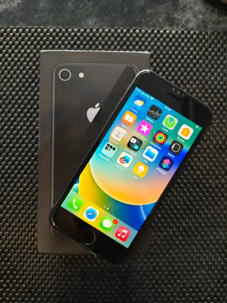 iPhone 8 second 64 gb
