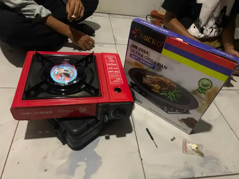DIJUAL PAKET KOMPOR+GRILL PAN OMICKO OM -2504 ( EDISI BARU )