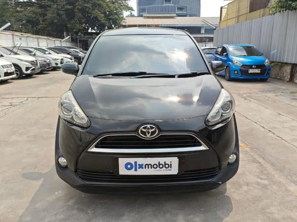Toyota Sienta 1.5 V Bensin-MT 2017