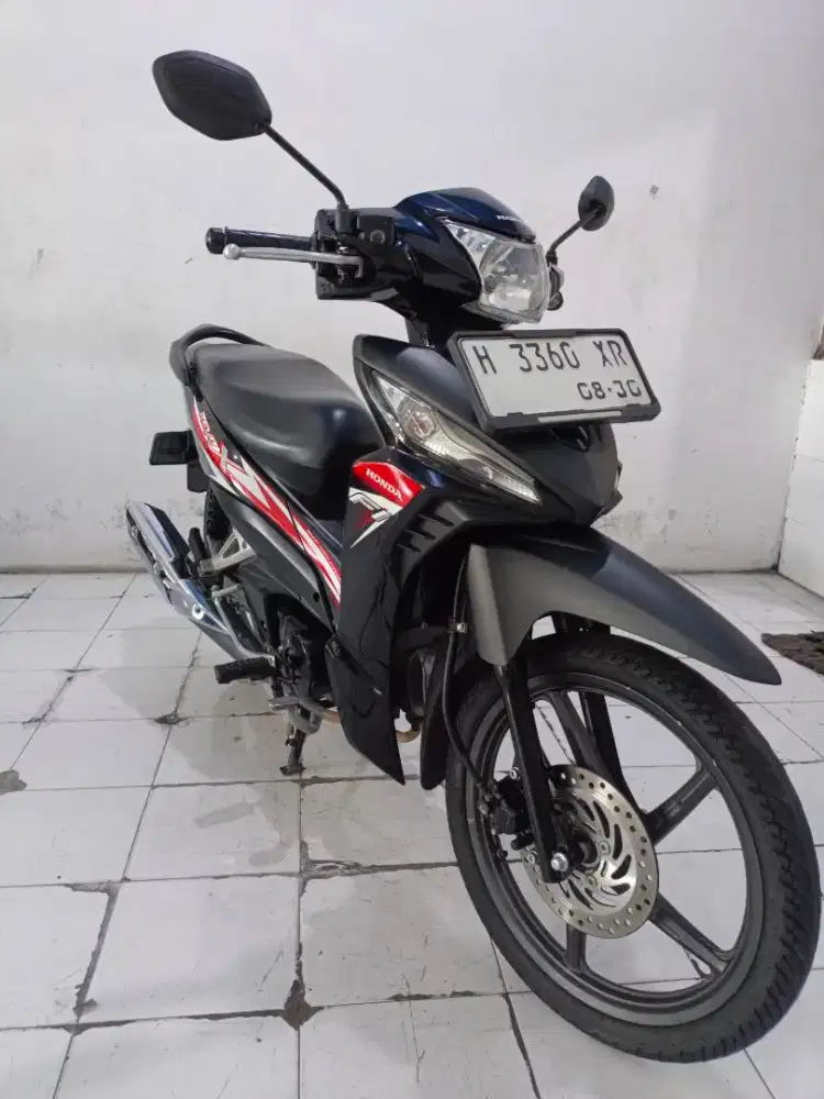 honda revo x hitam