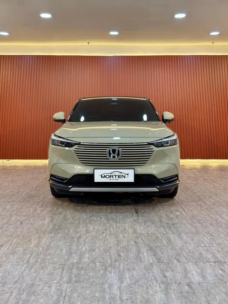Honda HR-V 1.5L SE Sensing TwoTone