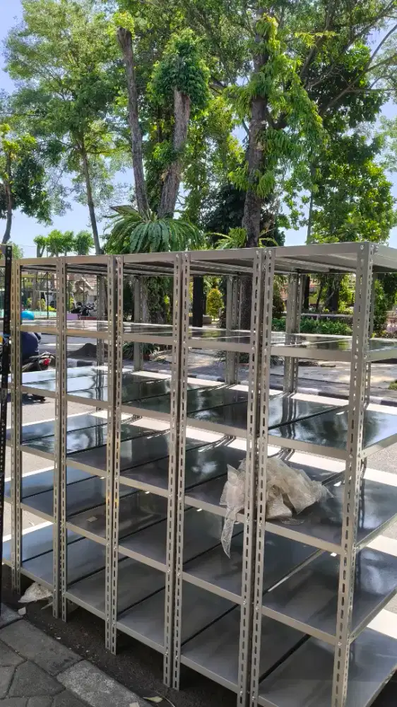 Rak besi arsip ramping serbaguna