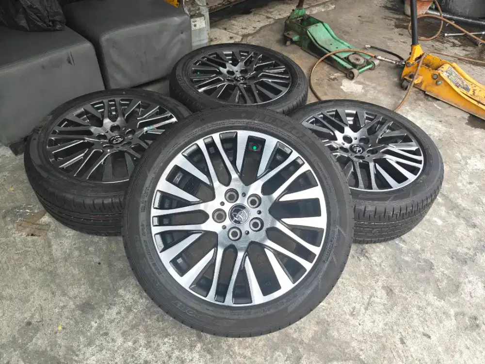 Jual vleg OEM Alphard R18 pcd 5x114 kond mulus ban baru Dunlop 4pcs