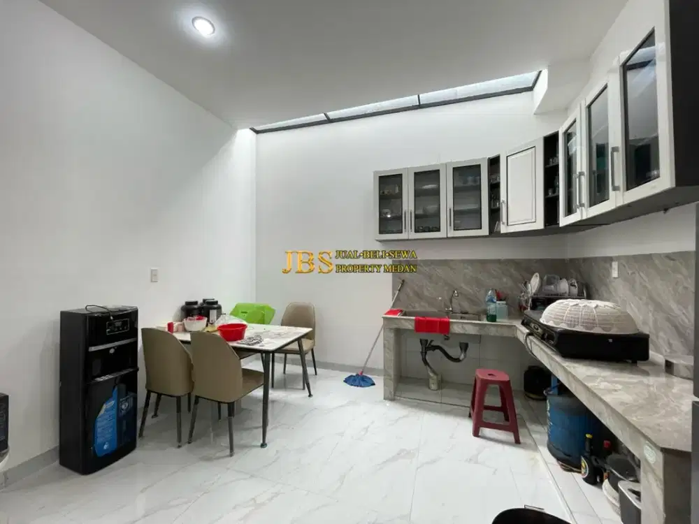 Dijual Townhouse di Komplek The Penthouse Jalan Buku - Daerah Ayahanda Medan