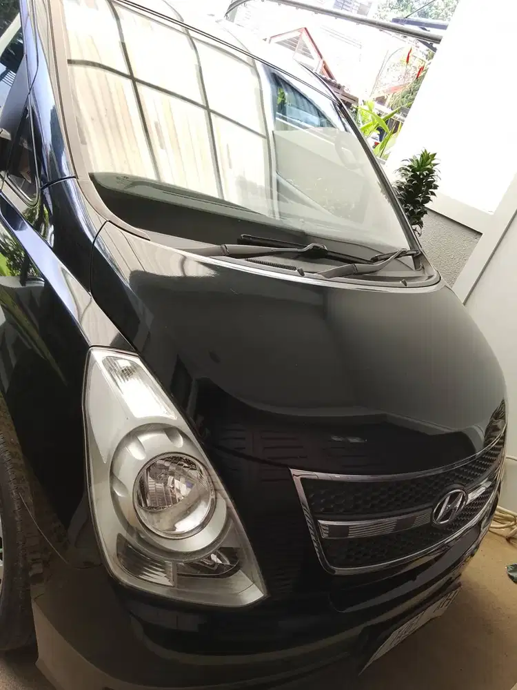 Hyundai H-1 THN 2009 barang mulus, km rendah