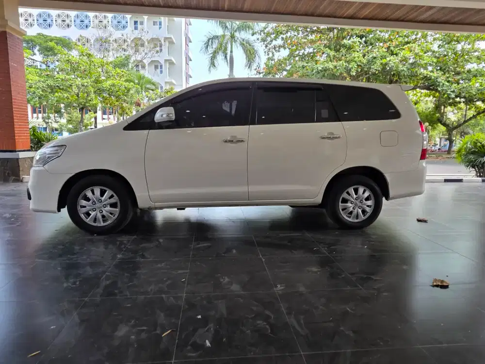 Jual inova Grand Diesel 2013 Asli barong