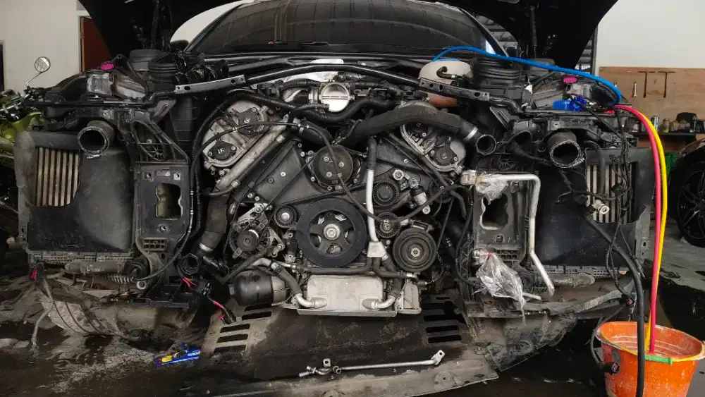 Mekanik mobil panggilan