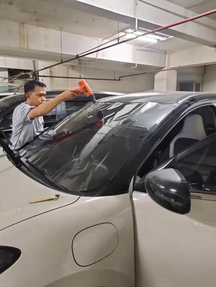 Tempat pemasangan kaca film mobil bisa di panggil