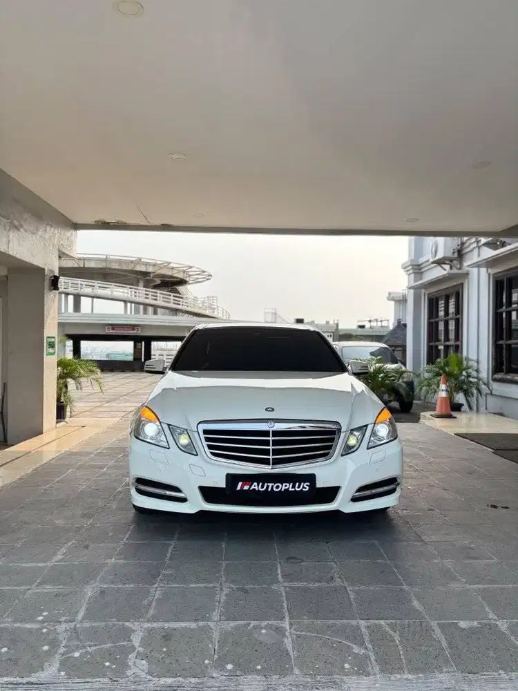 Km 40rb Mercedes-Benz 3.0  E300 AVG AMG 2012