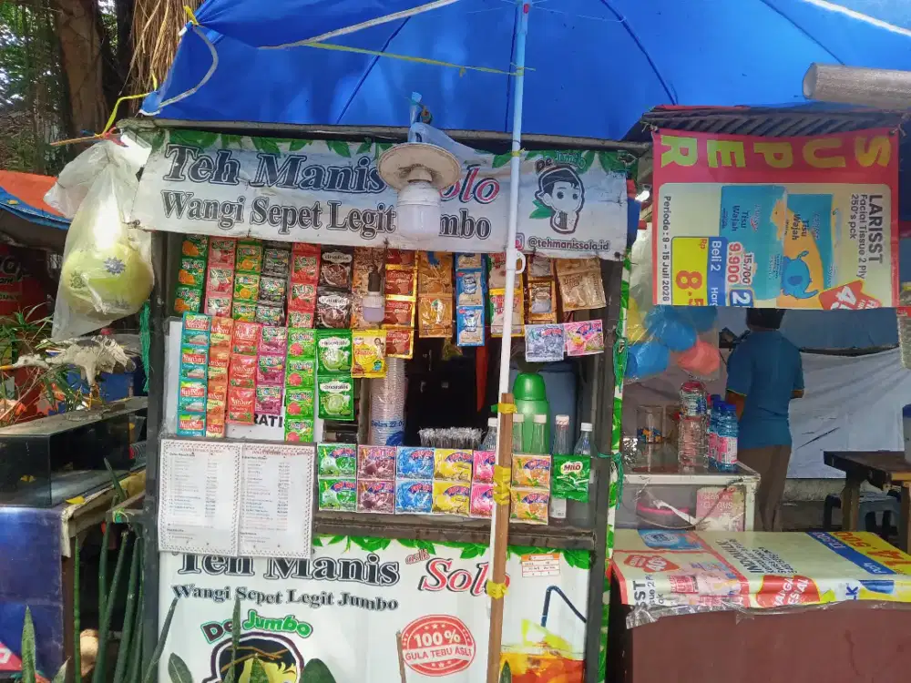 Di jual lapak dagangan dan gerobak es teh solo beserta perlengkapannya
