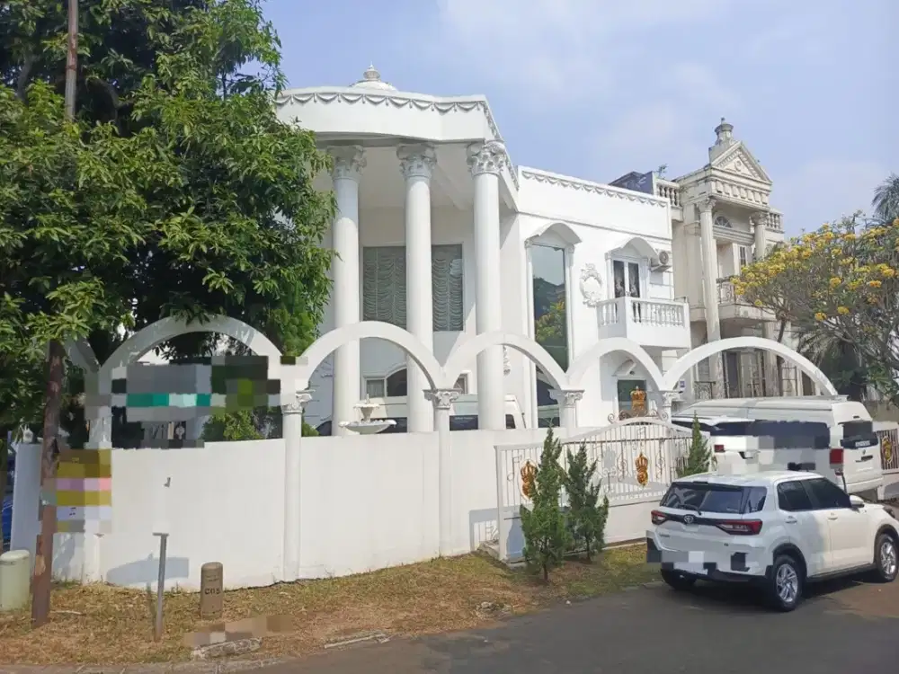 Di Jual Rumah Strategis Cantik  di Citra Gran Cibubur