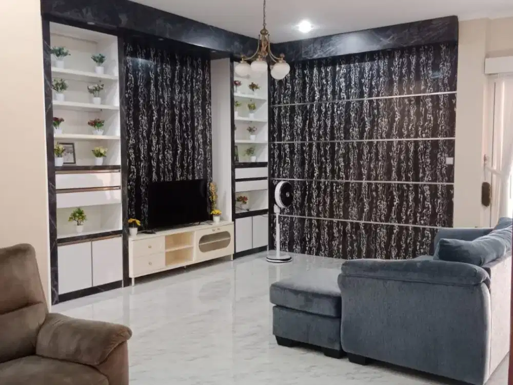 Dijual Rumah 2lt Luas 200 SHM di cluster Heliconia One Gate sistem Harapan Indah Bekasi bebas banjir