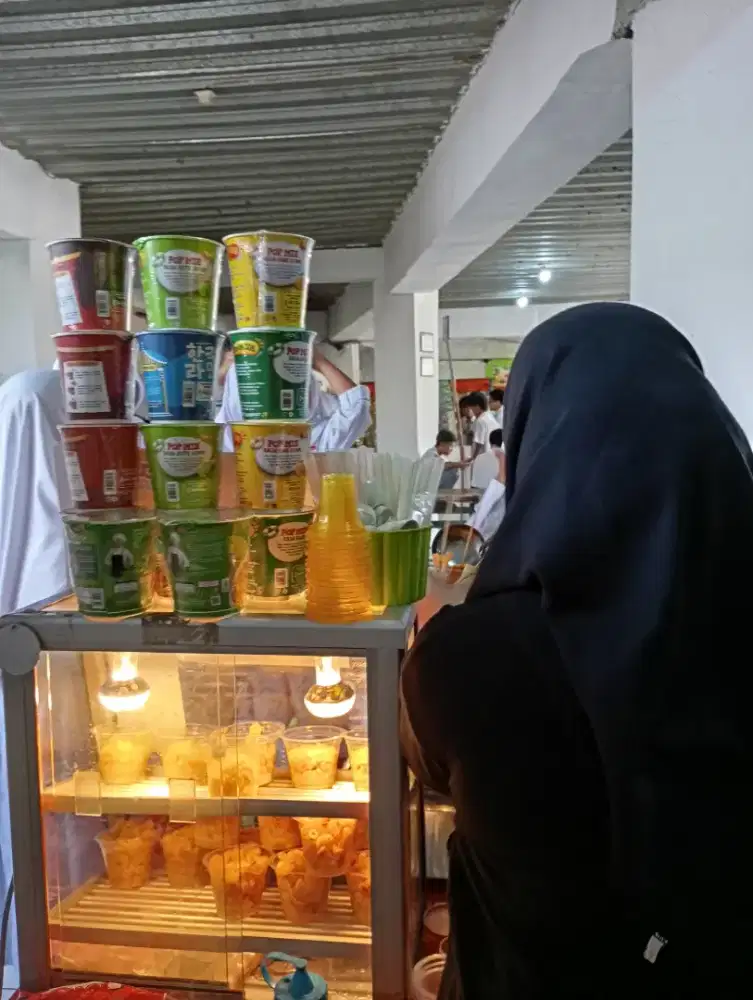 Tukang Masak, Cuci Piring & Jaga Warung