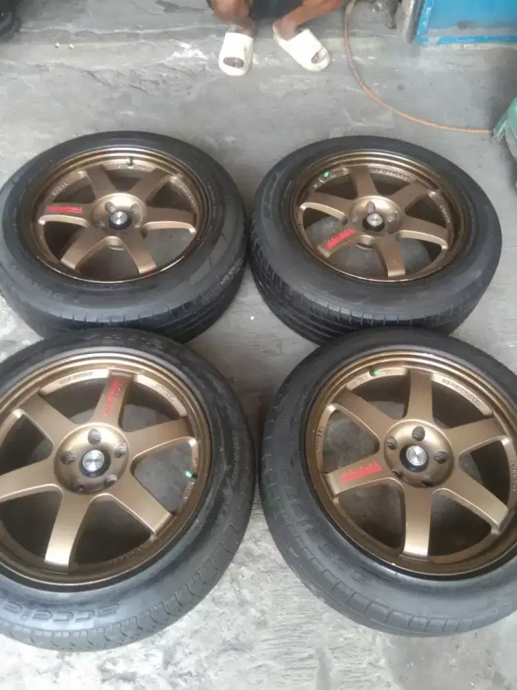Volk rays te37 R18×8,5jj +ban (5×114)