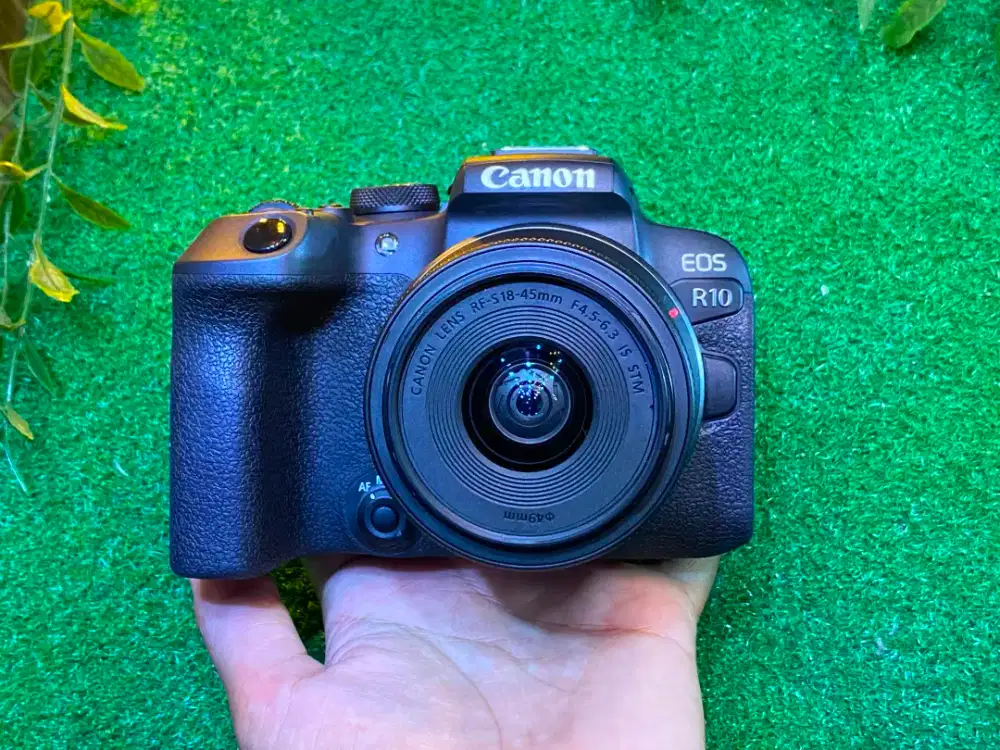 Kamera Canon EOS R10