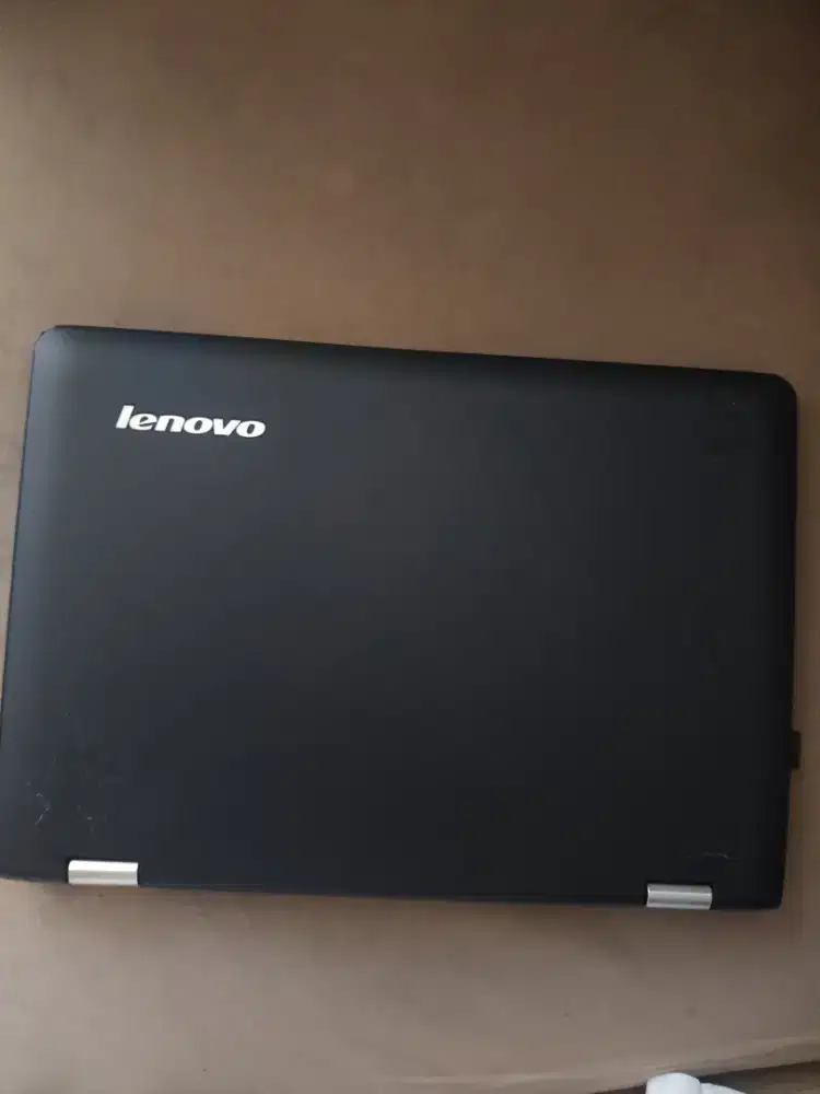 Dijual  Lenovo Tipe Yoga 300