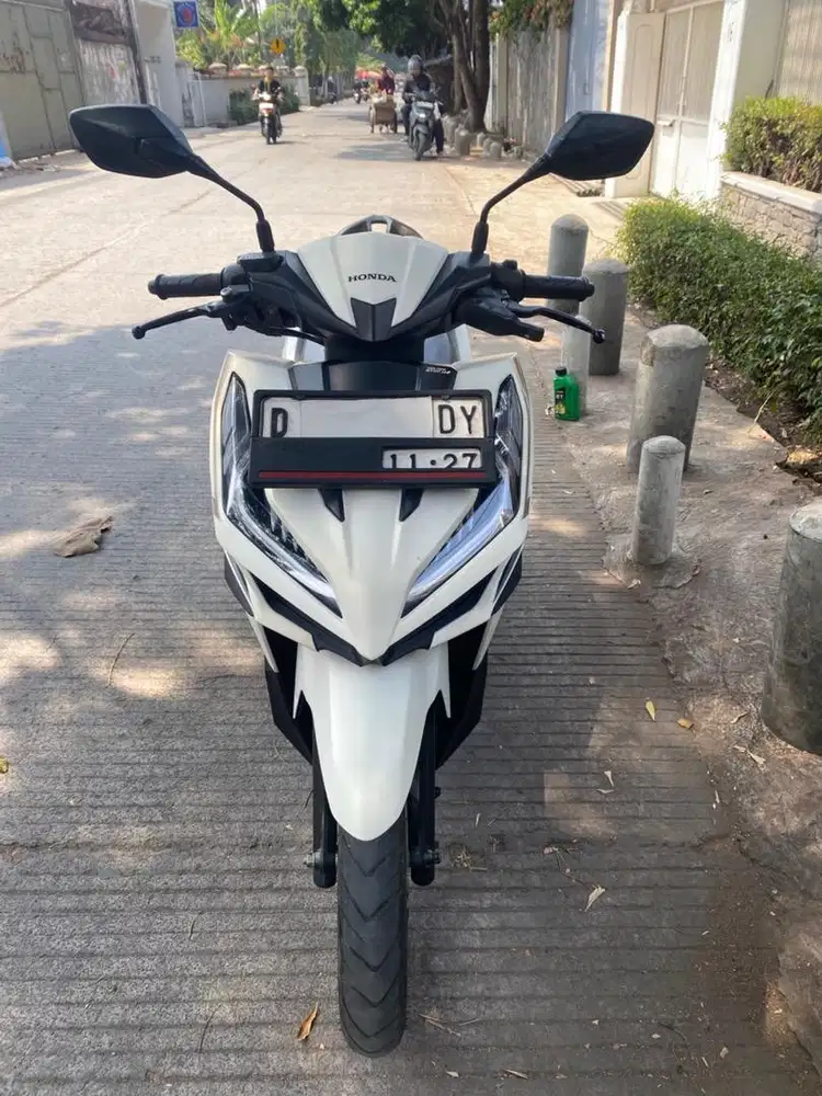 Dijual vario gen 2 125 2022 keyless