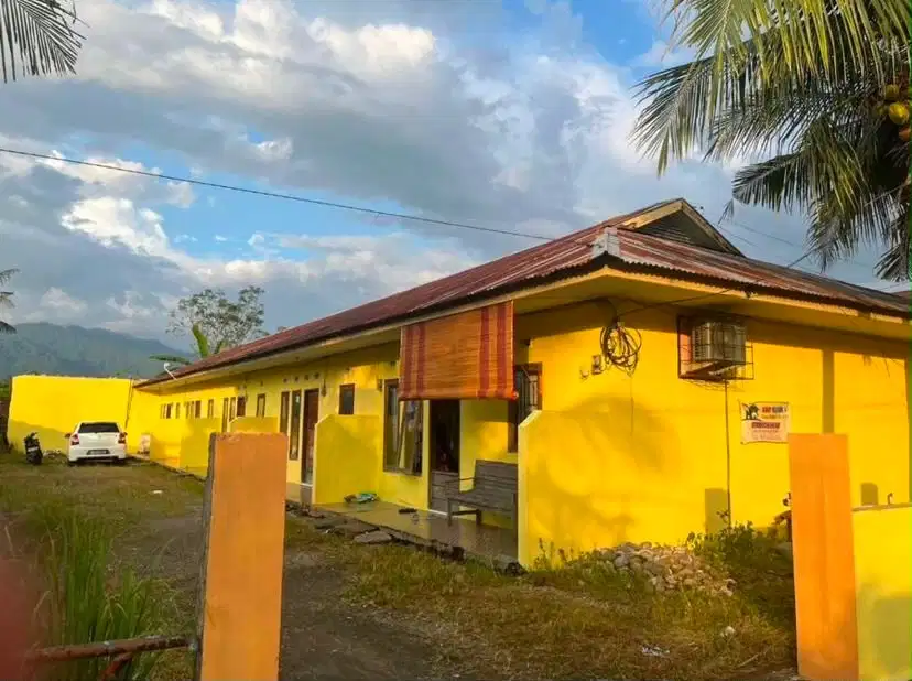 Dijual 5 pintu rumah petak 2 kamar dengan tanah 540 m2 dan luas bangu