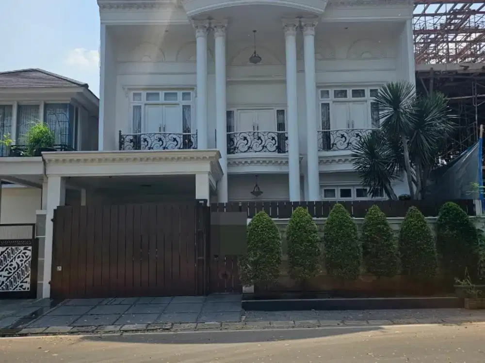 Di Jual Rumah Startegis nyaman di Citra Gran Cibubur