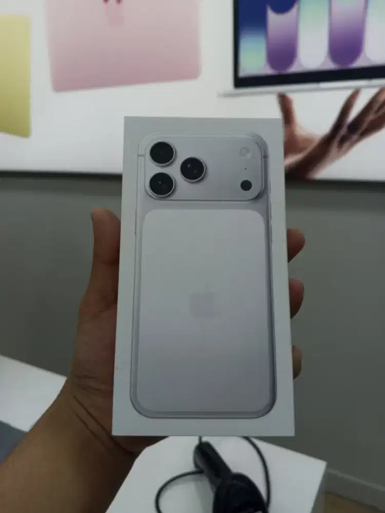 Kredit iPhone 17 pro garansi iBox
