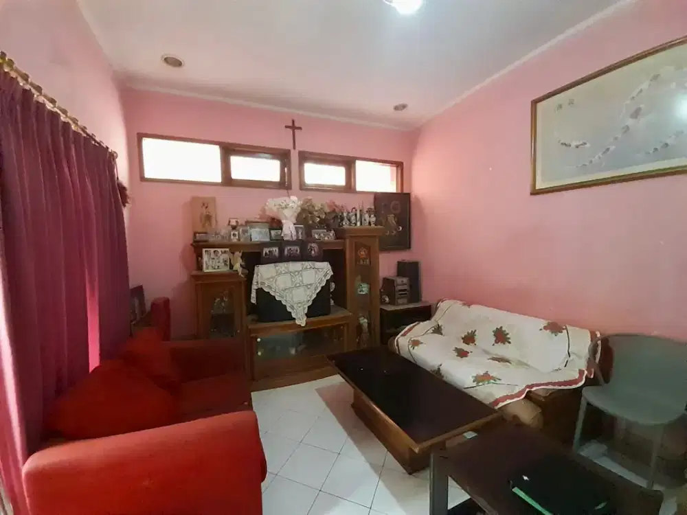 Termurah! Rumah Lux Lokasi Premium di Setraduta Bandung