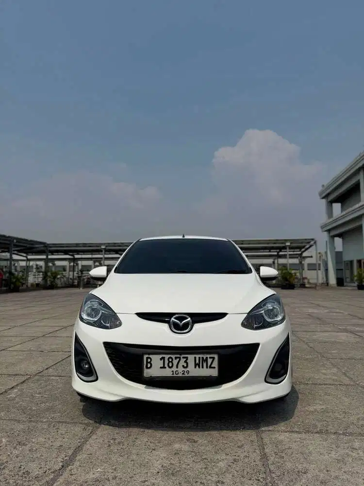 Mazda 2 2014 Bensin