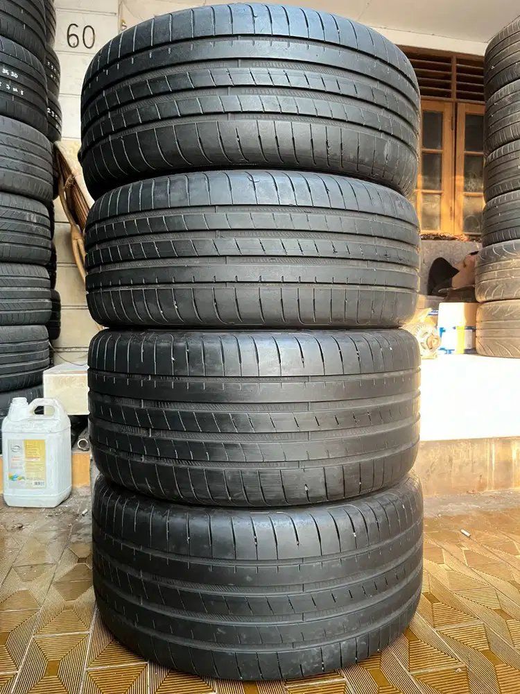 Ban Goodyeare Eagle F1 275 35 r19 & 245 40 R19 4Pcs