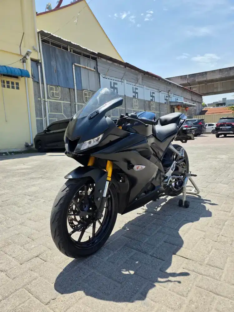 Yamaha R15 V3 Hitam 2021