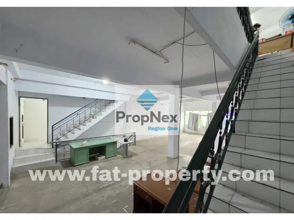 Dijual ruko gandeng 4 di Pangeran Jayakarta,Jakarta Kota LT233m2 LB932