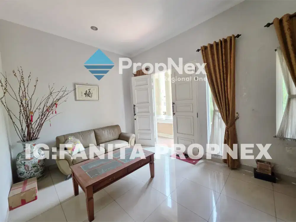 Dijual cepat rumah mewah di cluster Rome,PIK,JakUt LT250m2 LB275m2,Bar