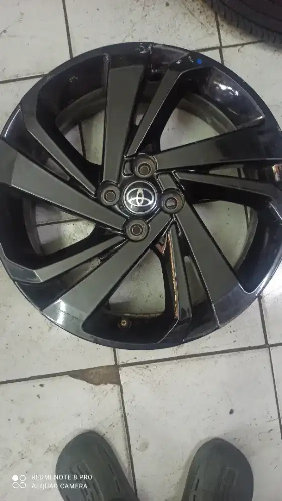 OEM Toyota raize ring17