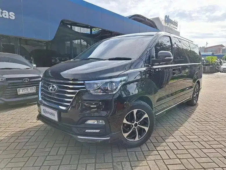 DP RENDAH - Hyundai H-1 2.4 Royale Bensin-AT 2020