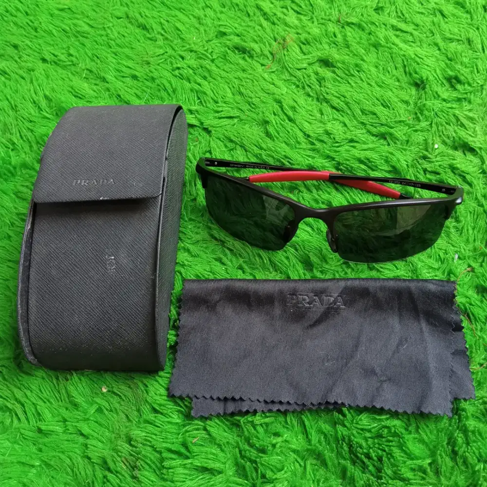 Sale kacamata Oakley