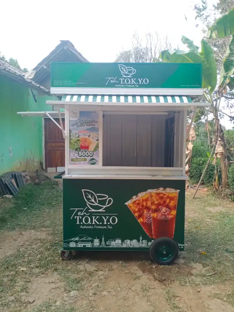 Booth container