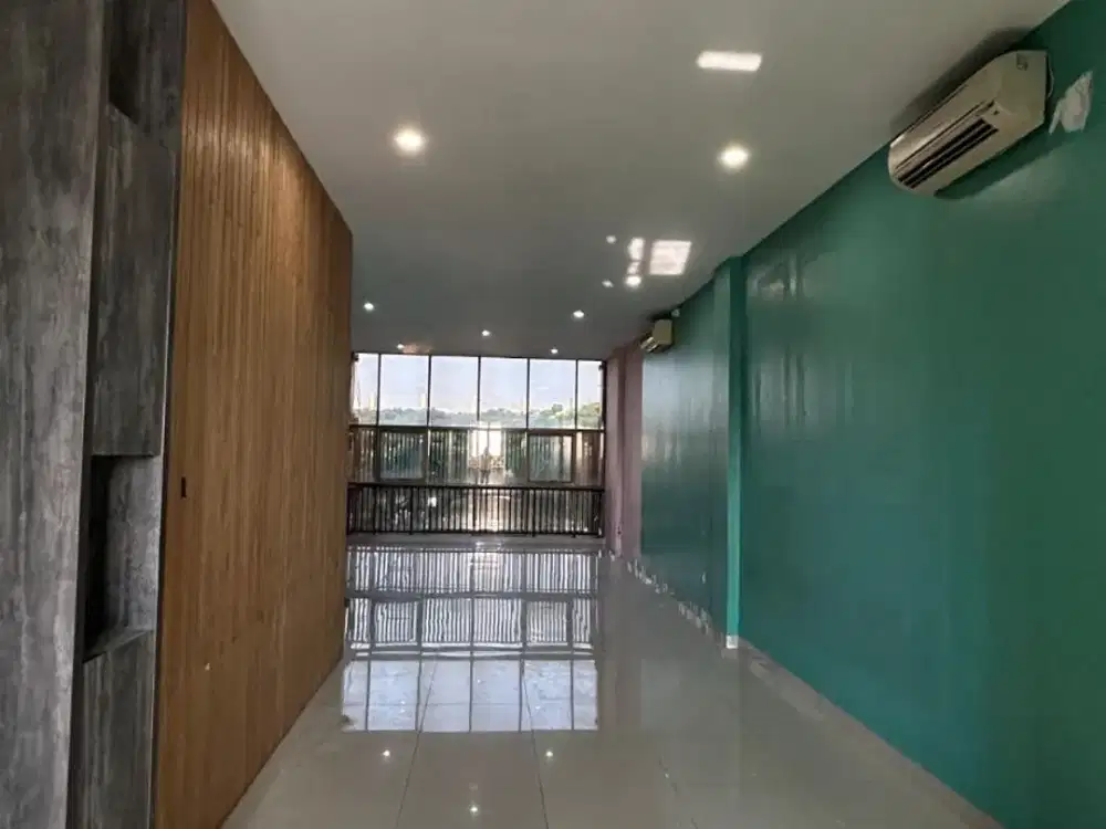 Disewakan Murah Ruko Boulevard Furnished Green Lake City