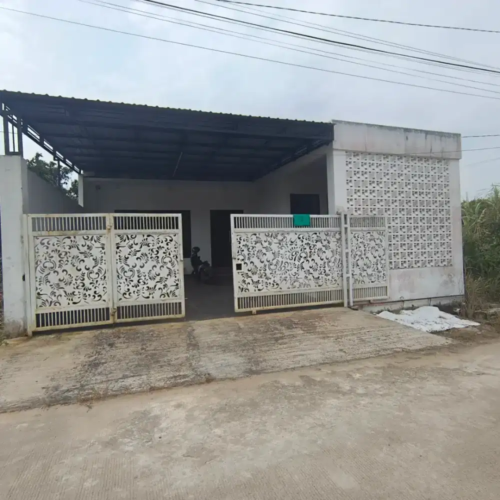 Di jual rumah clasik moderen type 290m2