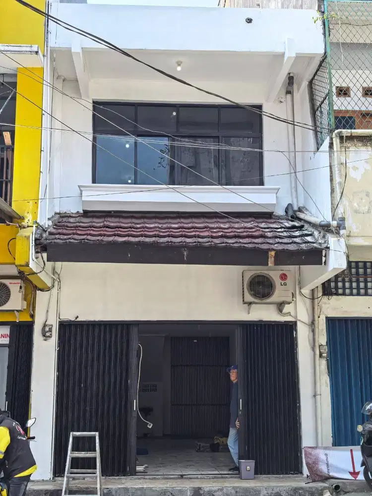 Disewakan Ruko Komersil di Jalan Utama dekat LapDek Kota Sukabumi