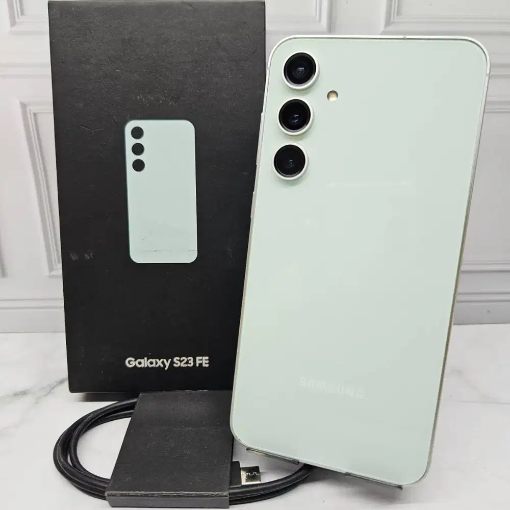 LIKE NEW! Samsung Galaxy S23 FE 5G 8/128GB Mint SEIN Fullset No Mnus