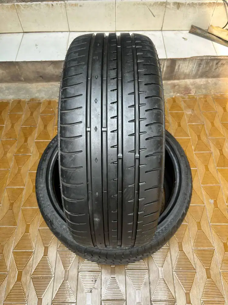 Ban Accelera PHI 235 35 r19 2Pcs